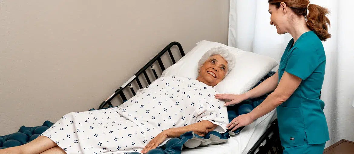 https://lunderg.com/wp-content/uploads/2025/04/elderly-bed-sores-treatment-and-prevention.webp